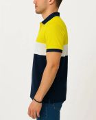 Camisa Polo Listrada em Malha Piquet Amarelo/Branco/Azul — foto 3