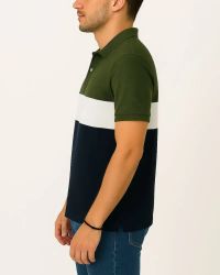 Camisa Polo Listrada em Malha Piquet Verde Musgo/Branco/Azul — foto 3