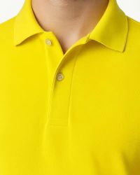 camisa polo basica masculina em piquet amarela — foto 3