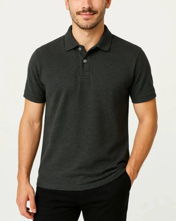 Camisa Polo Masculina Básica em Piquet
