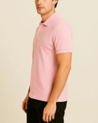 Camisa Polo Masculina Básica em Piquet Rosa Claro — foto 3
