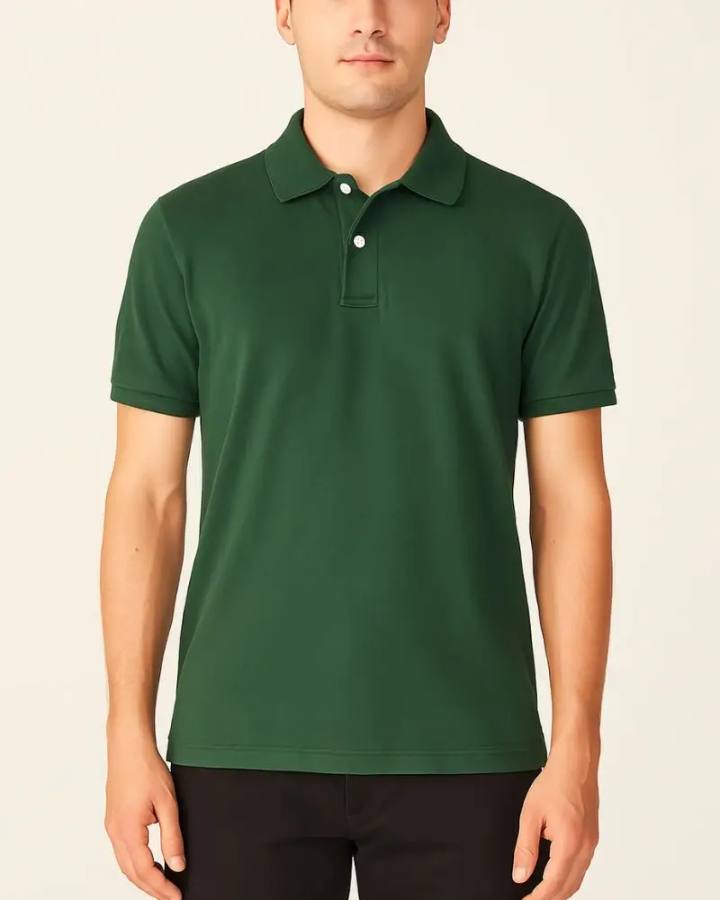Camisa Polo Masculina Básica em Piquet