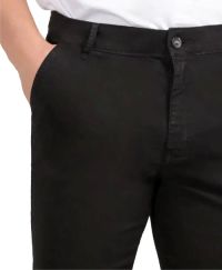 Bermuda Masculina Básica de Sarja Preta — foto 3